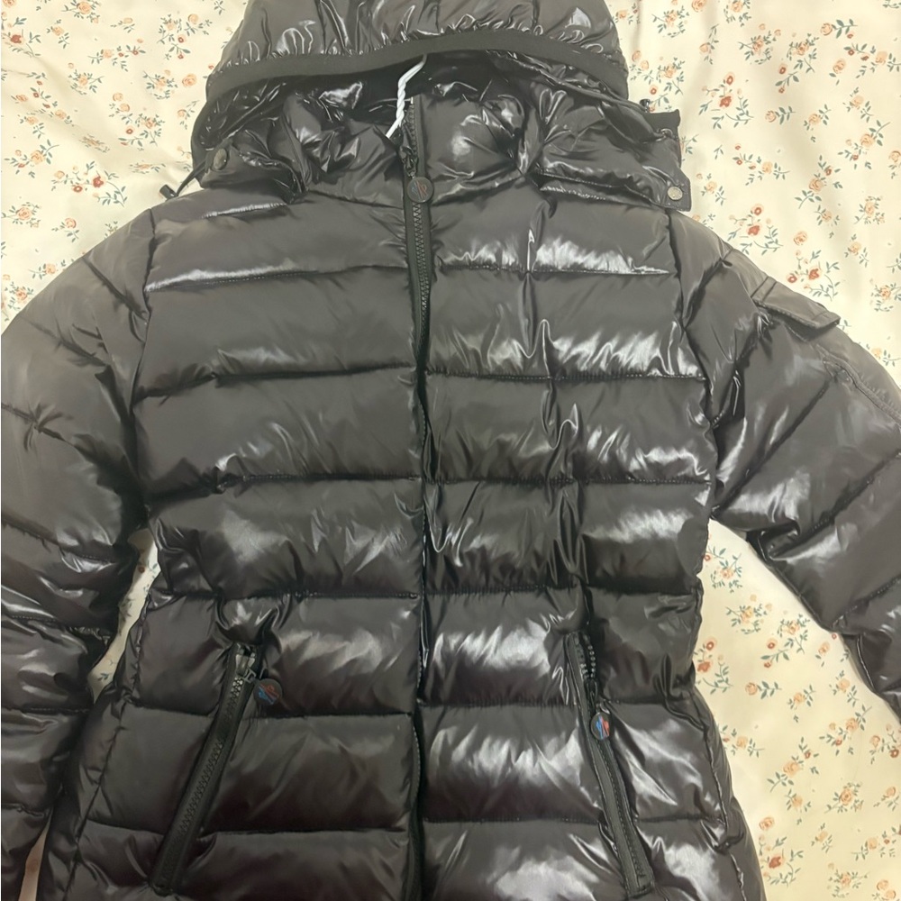 Moncler Women's Shiny Dark Brown Quilted Puffer Jacket with Hood - Picture 2 of 11